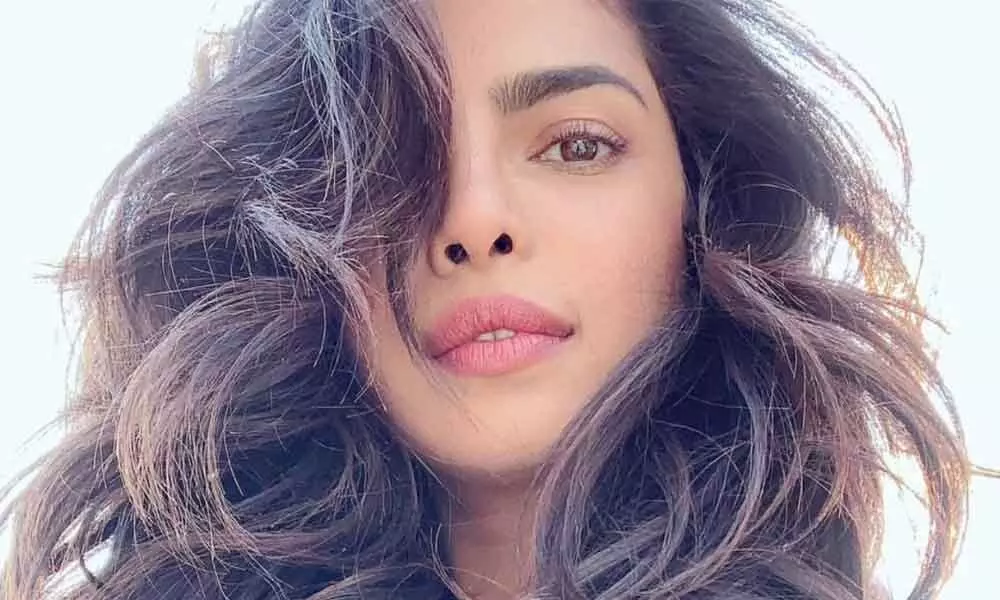 Priyanka Chopra Drops A Cool Selfie And Is Excited To Know About The Life In 2021