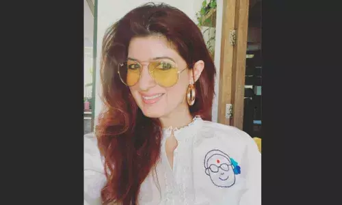 Twinkle Khanna flaunts her embroidery work