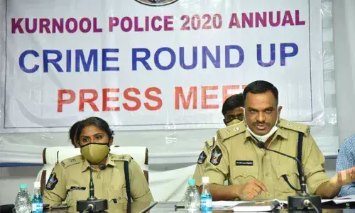 Superintendent of Police Dr Fakkeerappa Kaginelli addressing media on Annual Crime Round Up in Kurnool on Monday. Additional SP Gowathami Sali and other officials are also seen