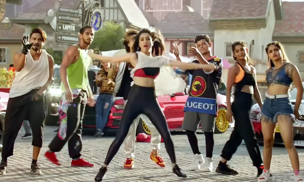 Year Enders 2020: Best Remake Songs Of Bollywood Which Made Everyone Shook Their Legs