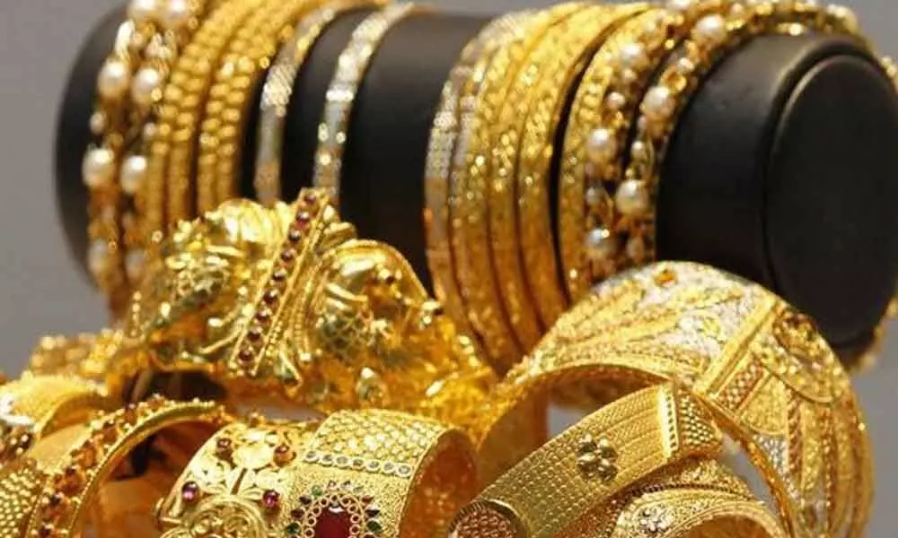 Servant decamps with valuables worth Rs 40 lakh in Kacheguda