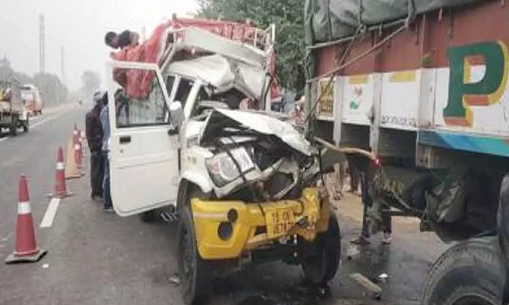 Two dead and six injured in a Lorry and Bolero vehicle collision in Prakasam