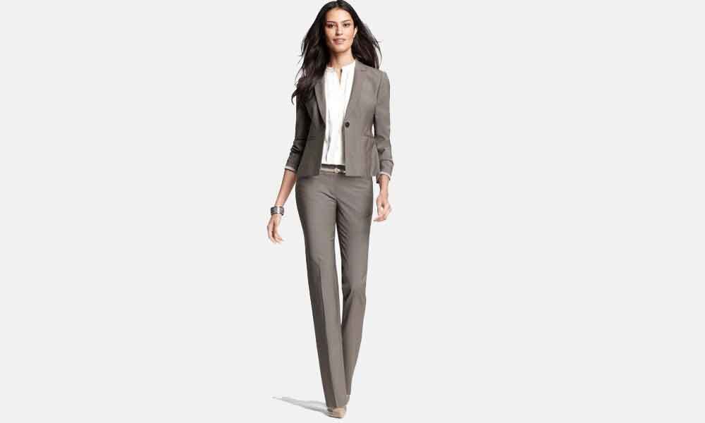 What is business professional attire?