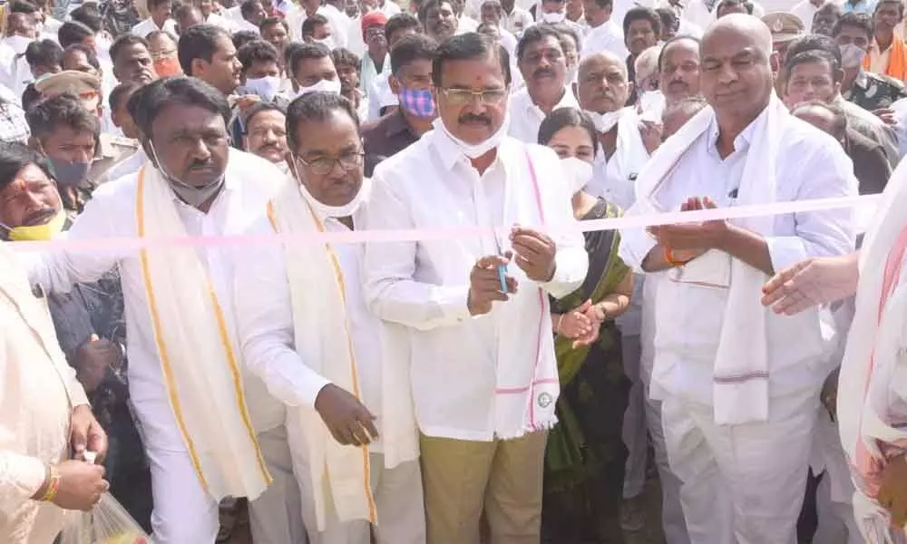 Agriculture Minister S Niranjan Reddy inaugurating Rythu Vedika at Peddapally village on Sunday