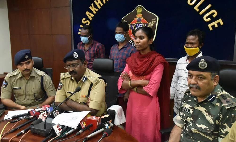 Visakhapatnam: Four Maoists Surrender Before DIG