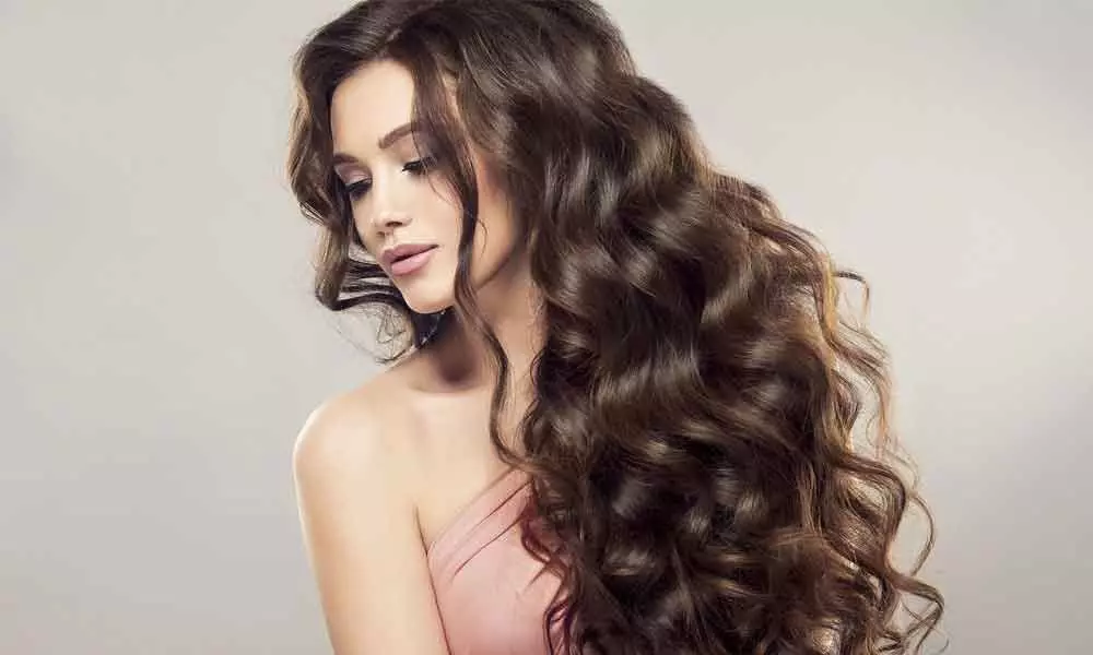 Get bouncy thick hair from flaxseeds
