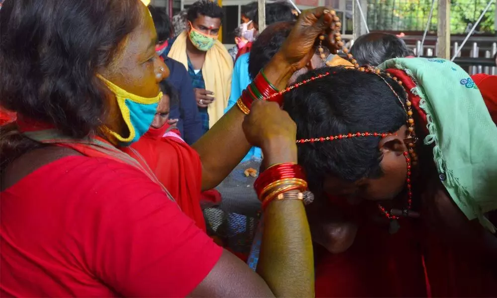Bhavani Deeksha relinquishment begins at Durga temple