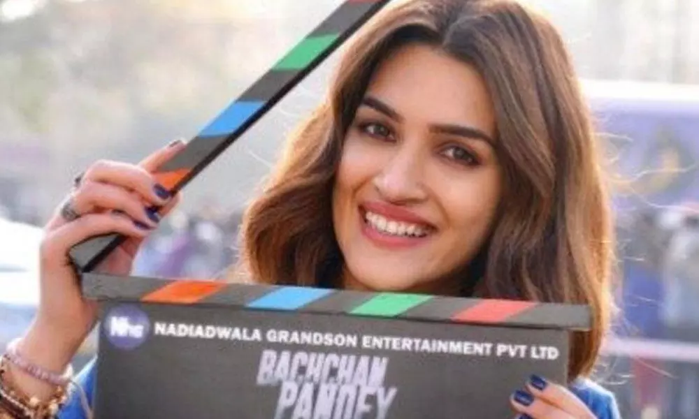 ‘Bachchan Pandey’ Shooting Gets Kick-Started Today And Kriti Sanon Poses With The Clapboard
