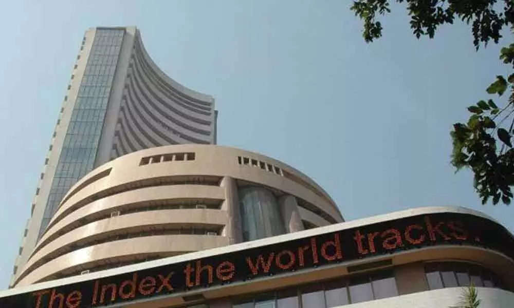 Sensex plunges 537 points; Nifty ends at 13,818