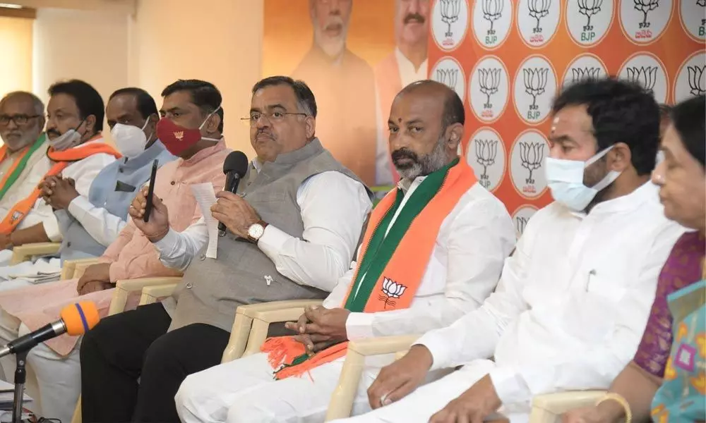 BJP national general secretary and Telangana State in-charge Tarun Chug addressing a meeting of party leaders at BJP office in Hyderabad on Thursday
