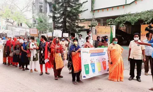 VMC staff taking out a rally in Vijayawada on Thursday