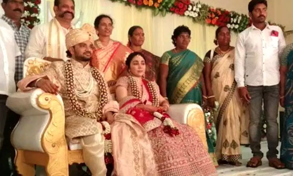 Andhra man and Afghanistan girl gets married in Vijayawada