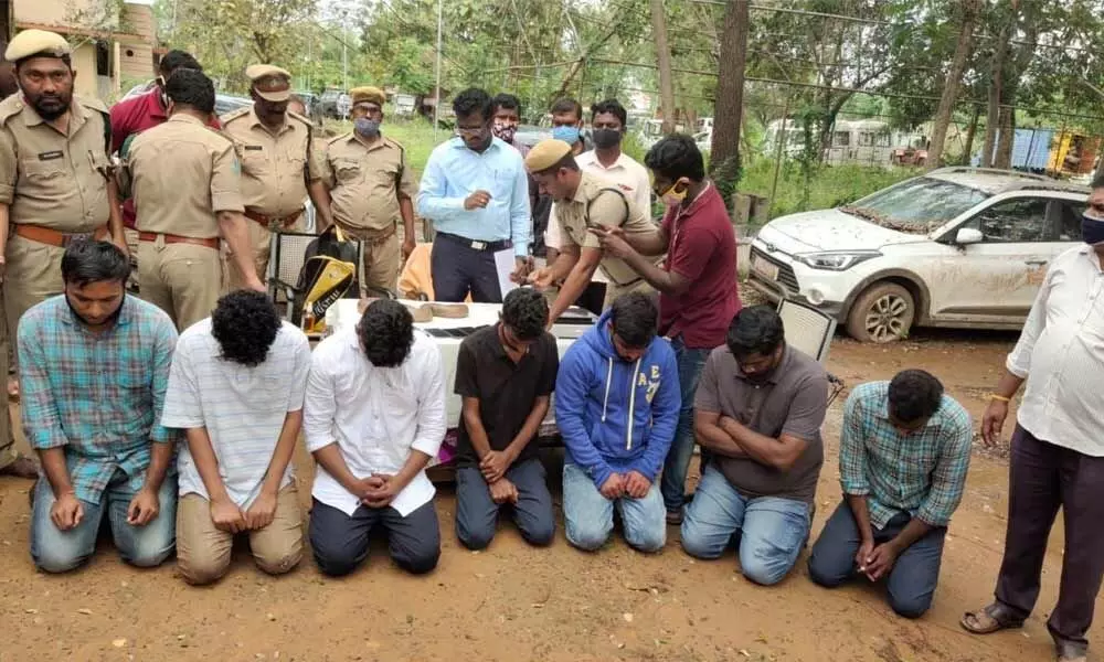 Forest officials taking into custody an inter-state gang in Venkatagiri on Friday