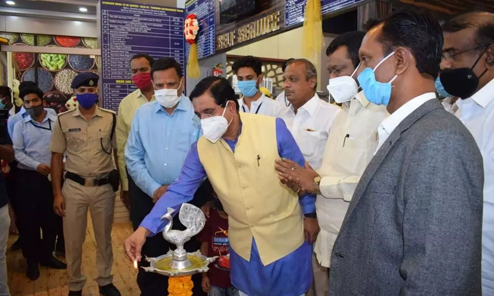 Refreshment room inaugurated at SSS Hubballi station