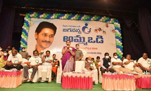 Home Minister Mekathoti Sucharita addressing a meeting at Sri Venkateswara Vignana Mandiram in Guntur on Monday. MP Alla Ayodhya Rami Reddy, MLAs Mustafa, Maddali Giri, District Collector I Samuel Anand Kumar also seen