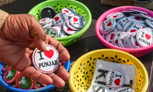 Supreme Court insists on staying farm laws