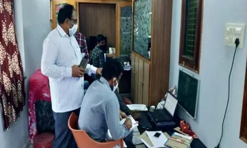 ACB sleuths arrest irrigation department senior assistant in East Godavari over illegal assets