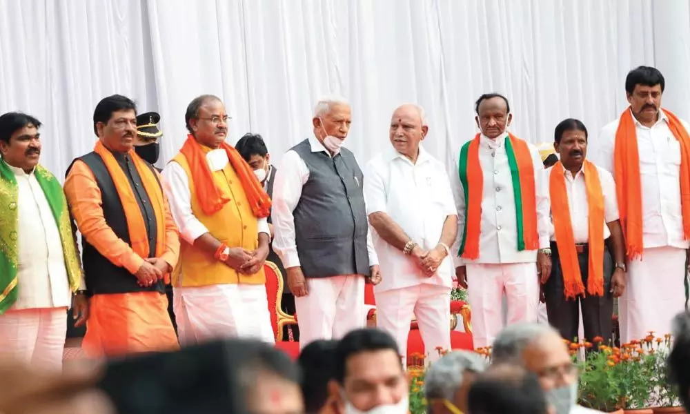 7 new ministers sworn in, CM BS Yediyurappa says will drop Nagesh from cabinet