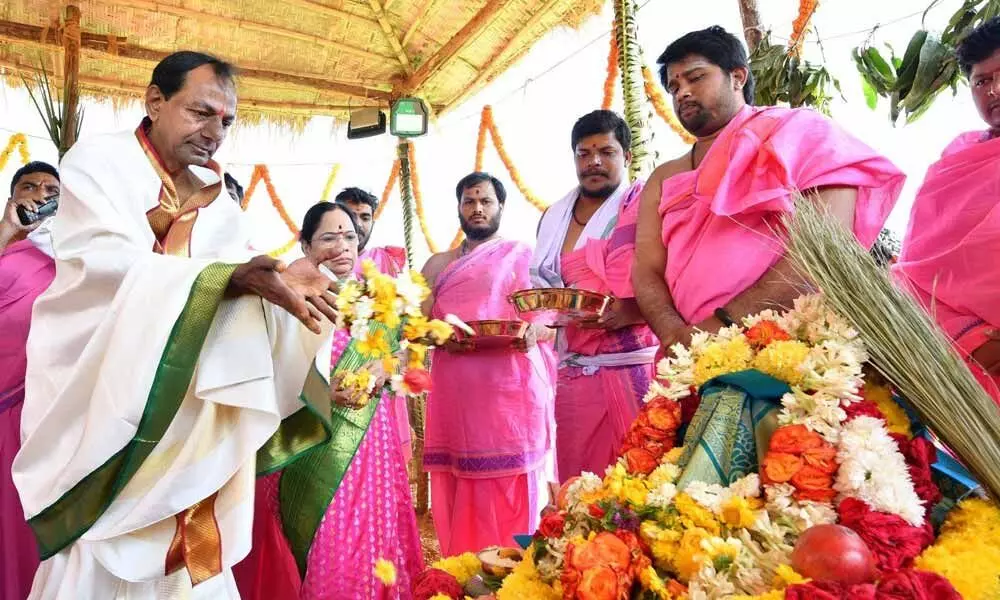 KCR plans Maha Yagams in March