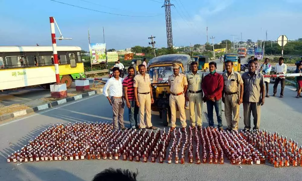 SEB cops seize 2103 NDPL bottles of various brands and 4189 gutka packets seized