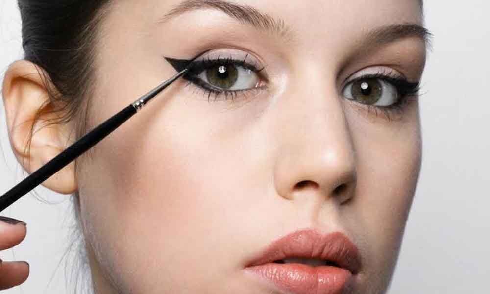 2pcs Liquid Black Eyeliner Pen Extra Shine  Long Lasting Matte Texture  Eyeliner Waterproof Stamp Wing