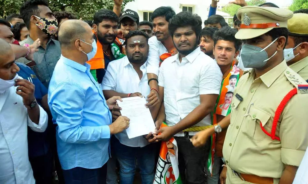 Youth Congress leaders submitting a memorandum to Chief Whip D Vinay Bhaskar