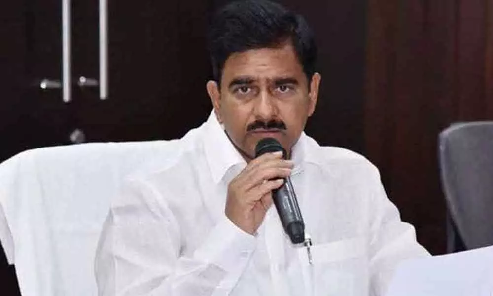 Devineni flays Kodali for using foul language against Naidu