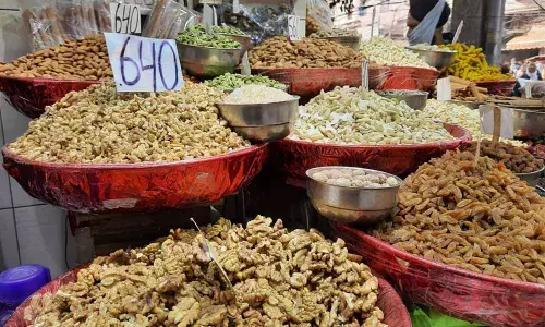 Asia’s largest spice market in a bind