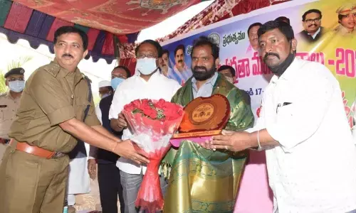 Excise Minister V Srinvas Goud