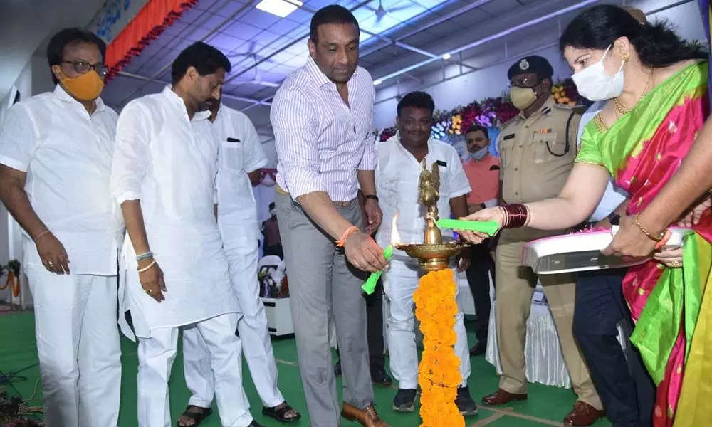 Minister for Industries M Goutham Reddy inaugurating a seminar on ‘Ease of Doing Business’ in Vizianagaram on Tuesday