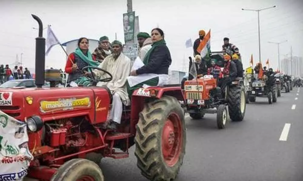 Supreme Court declines to entertain Centres plea against tractor rally, says it is for police to decide