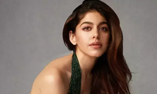 Alaya F sets the floor on fire with dance moves