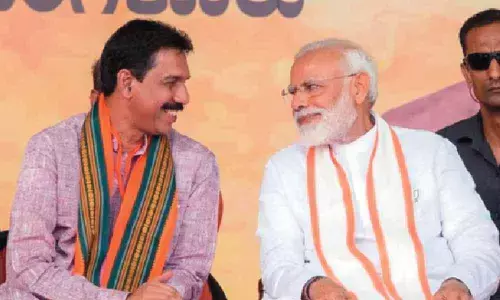 Modi gained popularity through brilliant work: Kateel