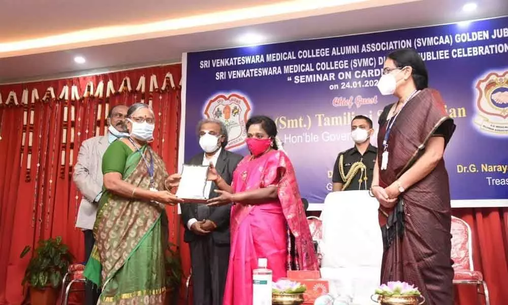 TS Governor Dr Tamilisai Soundararajan felicitating Ruia Superintendent  Dr T Bharathi at a programme in S V Medical College on Sunday. SVMC Principal  Dr C Jaya Bhaskar is also seen.