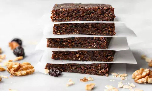 Make your snacks more nourishing with walnuts