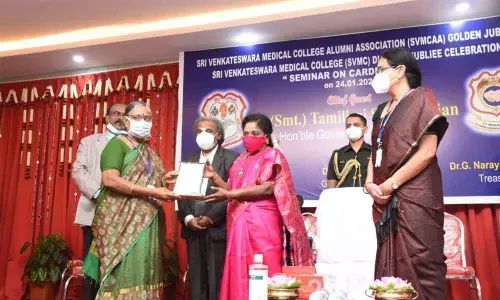 TS Governor Dr Tamilisai Soundararajan felicitating Ruia Superintendent  Dr T Bharathi at a programme in S V Medical College on Sunday. SVMC Principal  Dr C Jaya Bhaskar is also seen.