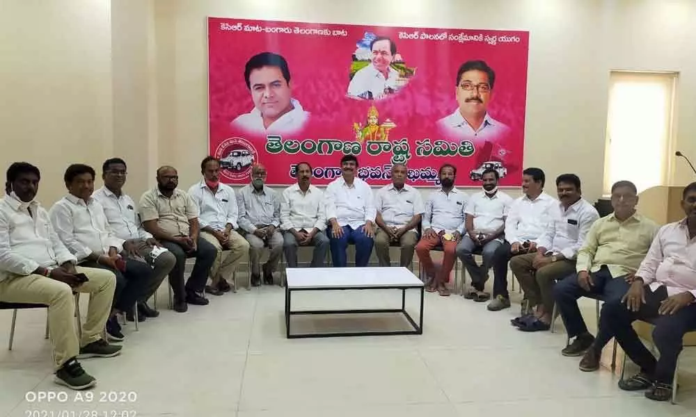 Munnuru Kapu community leaders at a meeting at TRS Bhavan in Khammam on Thursday