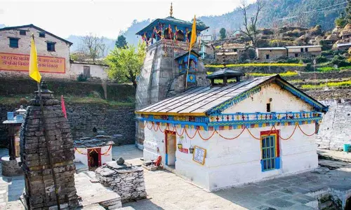 Triyuginarayan temple