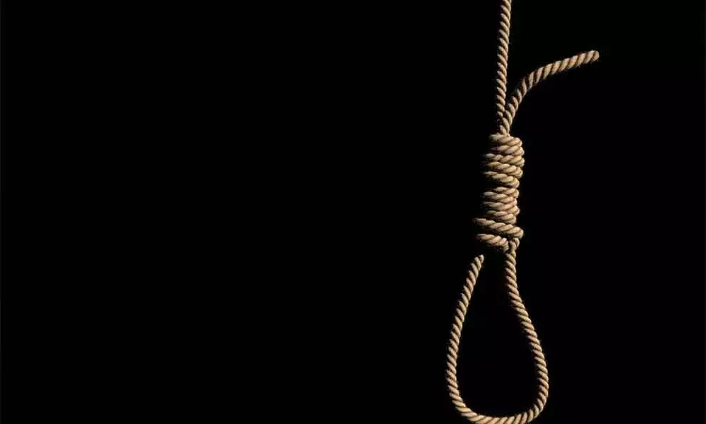 Andhra Pradesh: Young man commits suicide over love failure in Martur of Prakasam