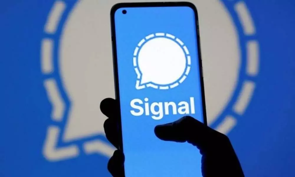 Signal adds conventional chat features to appeal users