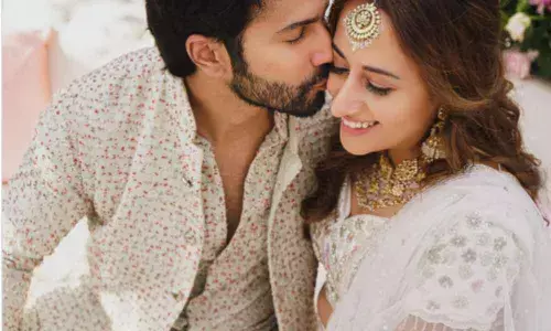 Celebrity Mehendi Artist Veena Nagda Speaks About Varun - Natasha Wedding