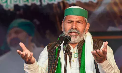 Nab those who insulted Tricolour