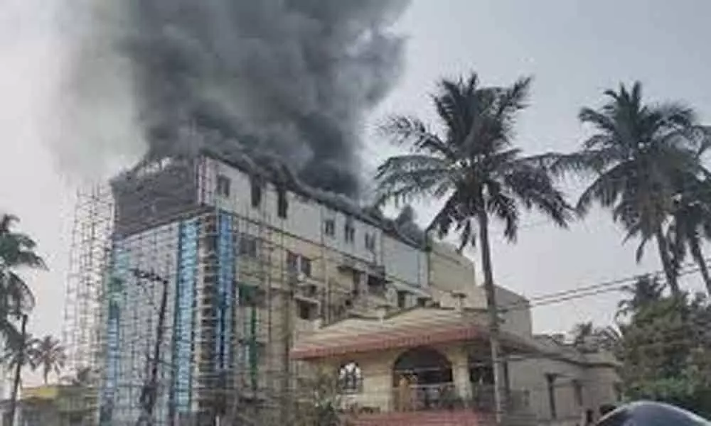 Major fire at private hospital in Odishas Cuttack