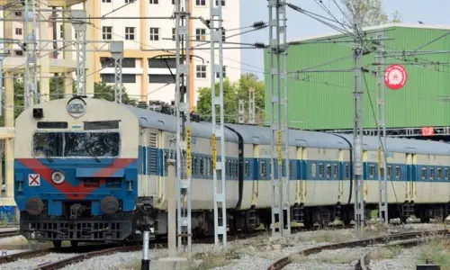 No rail allocation to TS irks Khammam residents