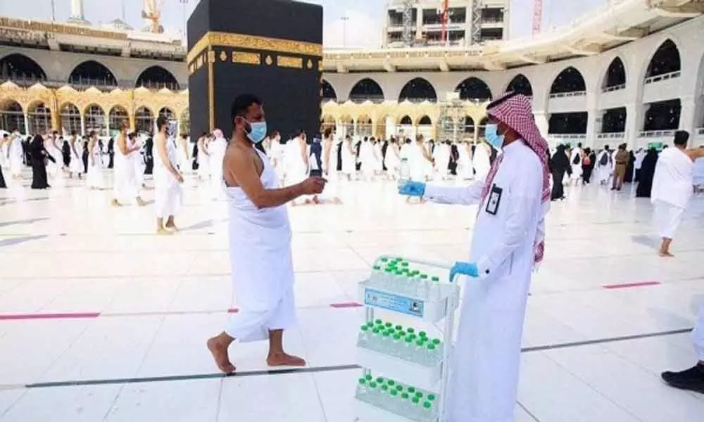 8 million litres Zamzam water given to Umrah pilgrims in Covid times
