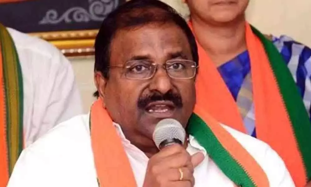 Somu Veerraju fires on YSRCP govt. alleges filing nominations has become difficult in elections