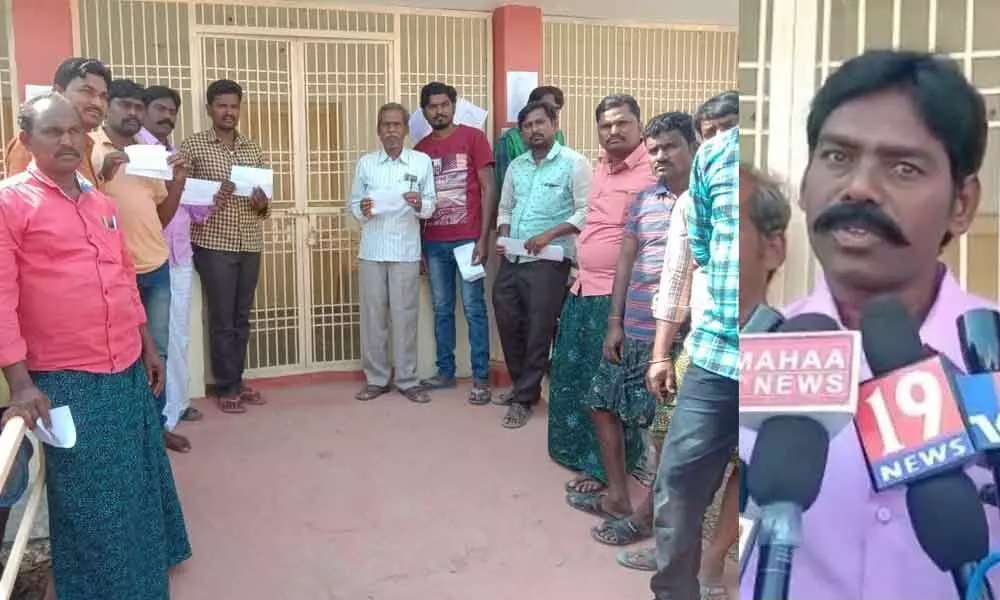 The aspirants whose nominations were rejected by the officials, staging a dharna in front of the locked polling centre at Ramapuram village in Owk mandal on Saturday (left);  Sudershan, a sarpanch aspirant, speaking to media at Ramapuram village in Owk mandal on Saturday (right)