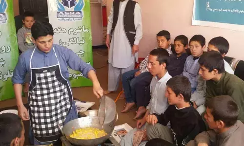 Plight of war-torn nation haunts asylum seekers