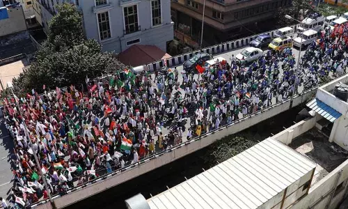 Farmers block roads in Karnataka, several detained