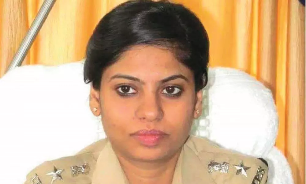 IPS officer files dowry harassment case against IFS husband